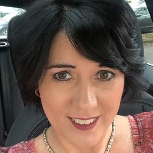 Meet your Posher, Paula